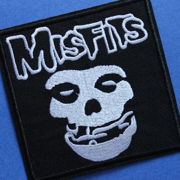 💀 Misfits Iron-On Patch – White / Black (3.5” x 3.5”) - Picture 3 of 5